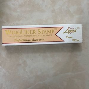 Lovoir Wingliner Stamp 8mm